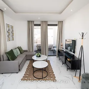 Lazuli & Seaview Apartament Larnaca