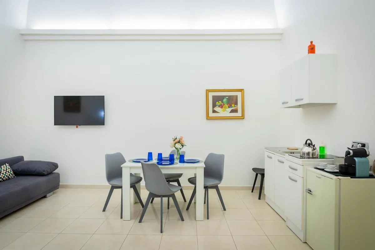 Apartament Antica Dimora Capruzzi Bari 0*,  Włochy