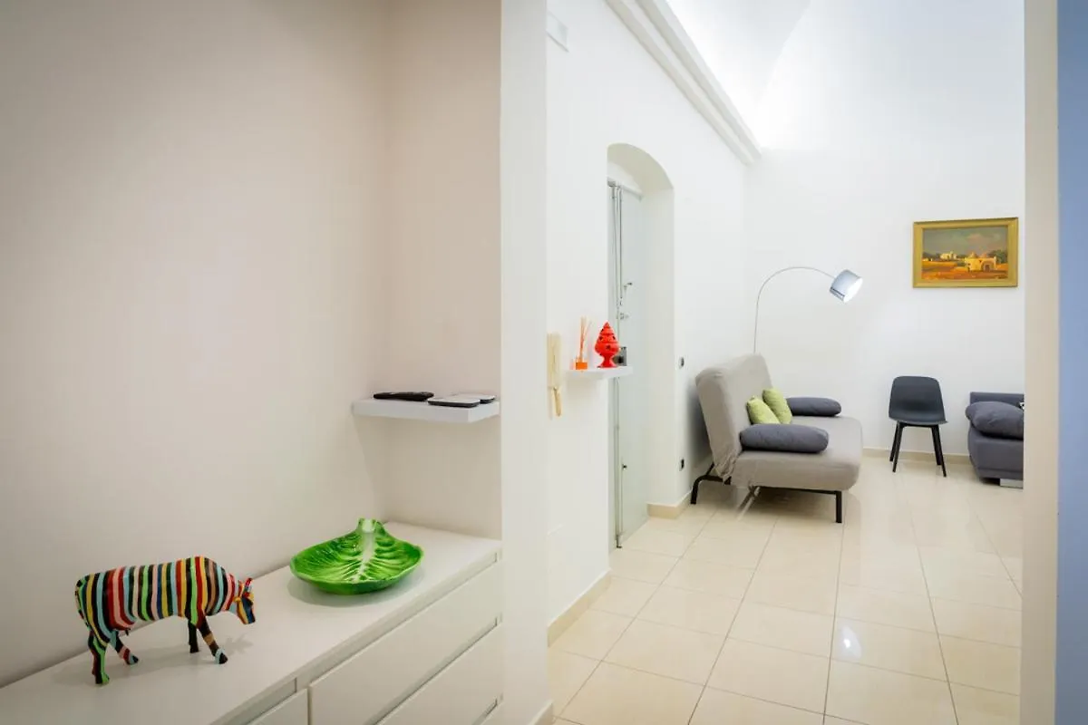 Apartament Antica Dimora Capruzzi Bari 0*,
